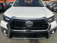 TOYOTA HILUX 2023 - 1